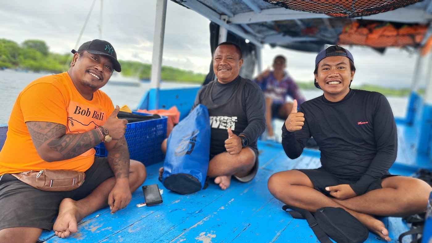 Sea fishing private tour Bali local fisherman angling experience